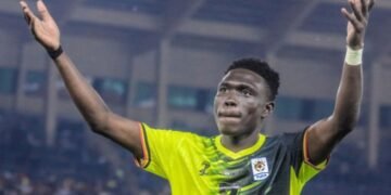 Omuzannyi Rogers Mato agenze mu Hearts FC eya Scotland