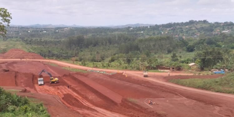 Government ewaddeyo ensimbi okuddamu okukola enguudo ezaali zaayimirira , kuliko ne Busega -Mpigi express