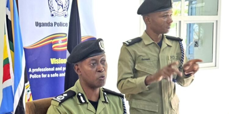 Police ekutte abantu 2 e Kabuusu mu Kampala – kigambibwa babadde batambula nebijambiya