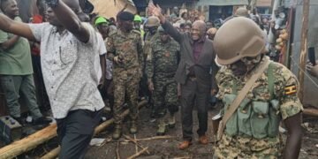 Ssaabasajja Kabaka asiimye naalambulako ku basuubuzi b’akatale ke Katwe akaayidde omuliro emmaali nesaanawo – bagambye bafunye essuubi eriddamu okukola n’amaanyi