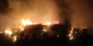 Omuliro gusaanyizzaawo emmaali y’abasuubuzi mu katale ke Katwe