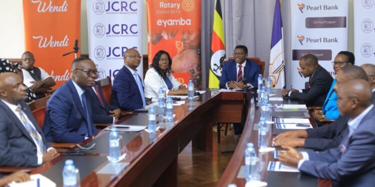 Katikkiro Mayiga atongozza omuyungagano ogunaakozesebwa okusonda ensimbi ez’okuzimba ekifo ewanaakyusizibwa obusomyo bw’abalwadde ba Nnalubiri