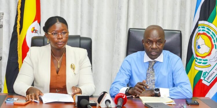 Government eweze abasuubuzi abakolera ku myaliriro egiri wansi w’ebizimbe byomu Kampala – abasuubuzi abaakosebwa amataba g’e Nakivubo bakugira nga balindiko okuweebwa ensimbi obuwumbi 20 ezaabasuubizibwa