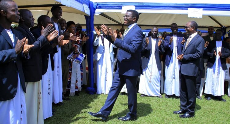 Abatongole bakiise embuga okulambikibwa mu nkola y’emirimu gyabwe – Katikkiro Mayiga abeebazizza olw’okukulemberamu enkulaakulana ya Buganda