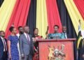 Ababaka ba parliament ya Uganda ey’omulundi ogwe 12 bamalirizza okulayira – obunkenke busigadde kukulonda anabeera sipiika wa parliament n’omumyuka we