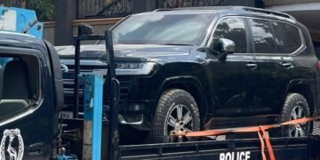 Ab’ebyokwerinda baboye emmotoka endala 3 ez’abadde sipiika wa Parliament Annet Anitah Among okuva mu maka ge e Nakasero