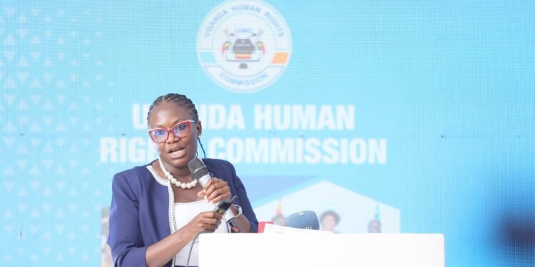 Alipoota y’eddembe ly’obuntu mu Uganda eya 2025 efulumiziddwa – ebikolwa eby’okutulugunya abantu byali bingi mu kwetegekera akalulu ka 2026, ne bannauganda  abasiinga obungi tebafuna buweereza busaanidde mu by’obulamu