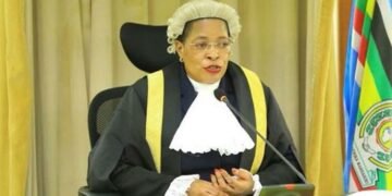 Abadde sipiika wa Parliament Anitah Among aggyiddwako emmotoka zonna ezaali zaamuweebwa government okukola emirimu – siwakuddamu kwesimbawo ku bwa sipiika