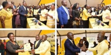 Ababaka 19 beebesowoddeyo okusaba kaadi ya NRM – okuvuganya ku kifo kya Sipiika wa parliament eye 12 n’omumyuka we