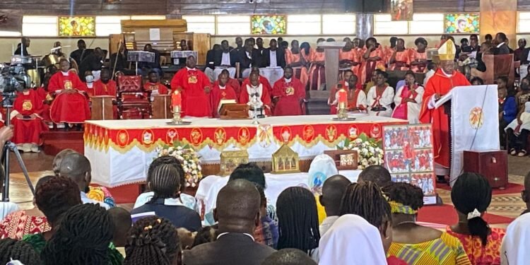 Ebitambiro bya missa 5 byebitegekeddwa okukuza olunaku lw’abajulizi e Namugongo – Ssaabasumba Kasujja asabye bannauganda okwenyigira mu kulwanyisa enguzi mu buli kitongole ekiri mu Uganda