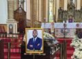 Abadde omukozi wa BBS Terefayina Joseph Sseruwooza bamutenderezza ng’omukozi abadde ow’embala- bamusabidde mu lutikko e Lubaga