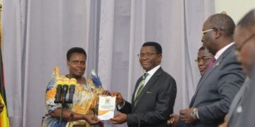 President Museveni aweerezza ba minister be okukiika embuga – okutema empenda ez’okukolera awamu ne Buganda mu by’enkulaakulana