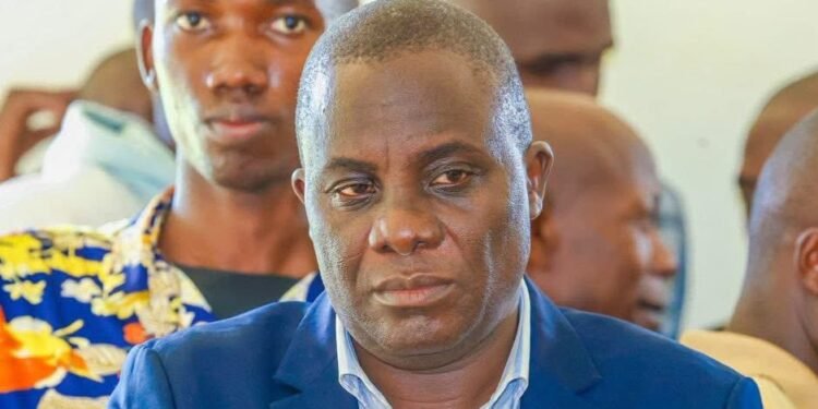 Muwanga Kivumbi eyali omubaka wa Butambala ayiimbuddwa ku kakalu ka kooti – awerennemba na misango gya Butujju