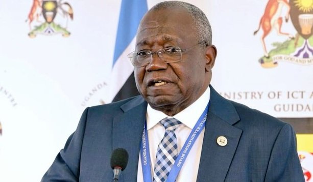 Abasomesa abamu bakyalemereddwa okutuukana n’omutindo gwa Curriculum empya – Alipoota ya UNEB